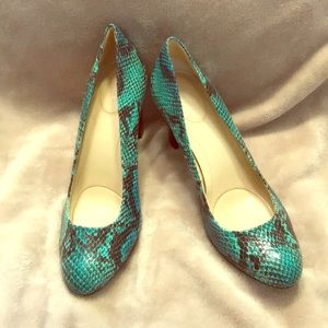 Calvin Klein snake skin heels 9 1/2